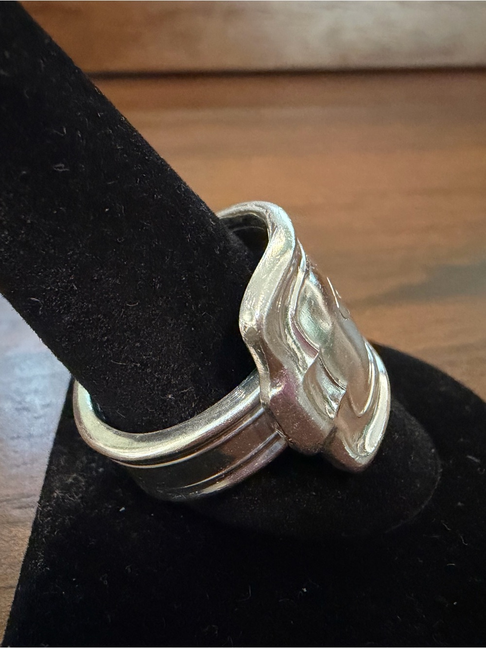 C Engraved Spoon Ring - Picture 4 of 13